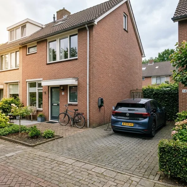 laadpaal aan de muur